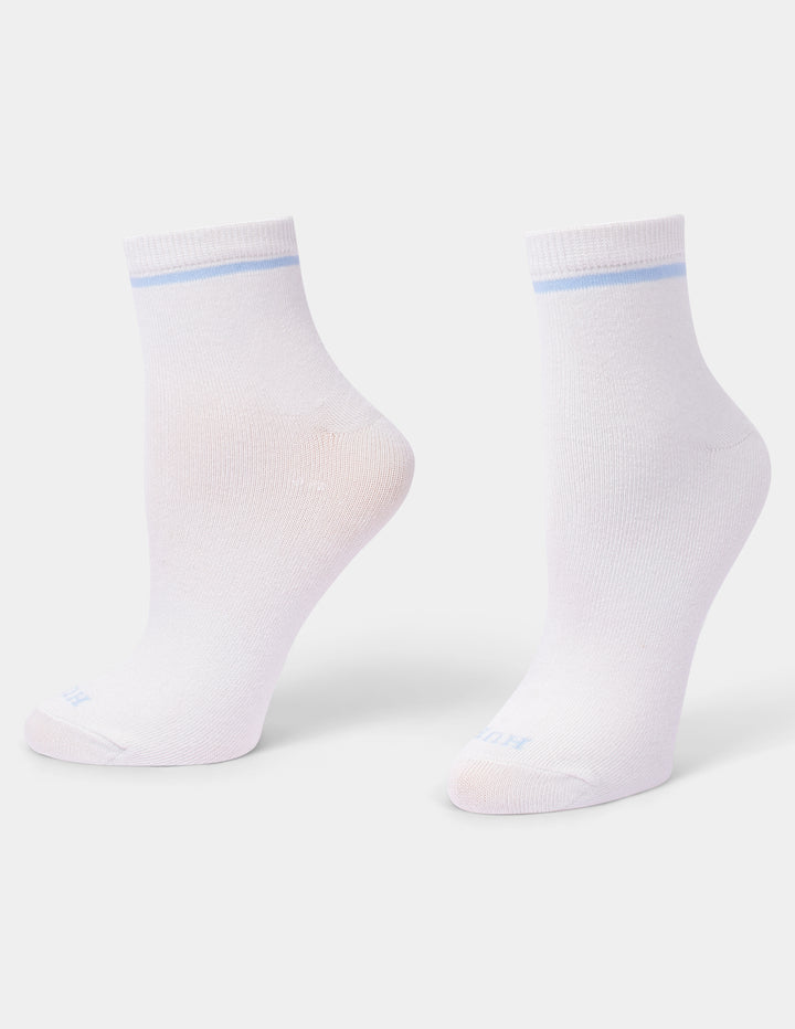 A pair of white low-cut socks with a thin light blue stripe near the ribbed cuff, displayed on a clean light gray background.