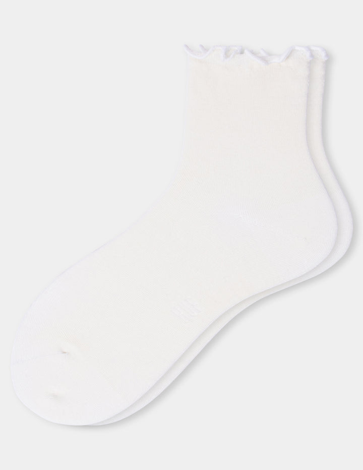 A pair of ivory ankle socks with ruffled trim at the top, displayed on a light gray background.
