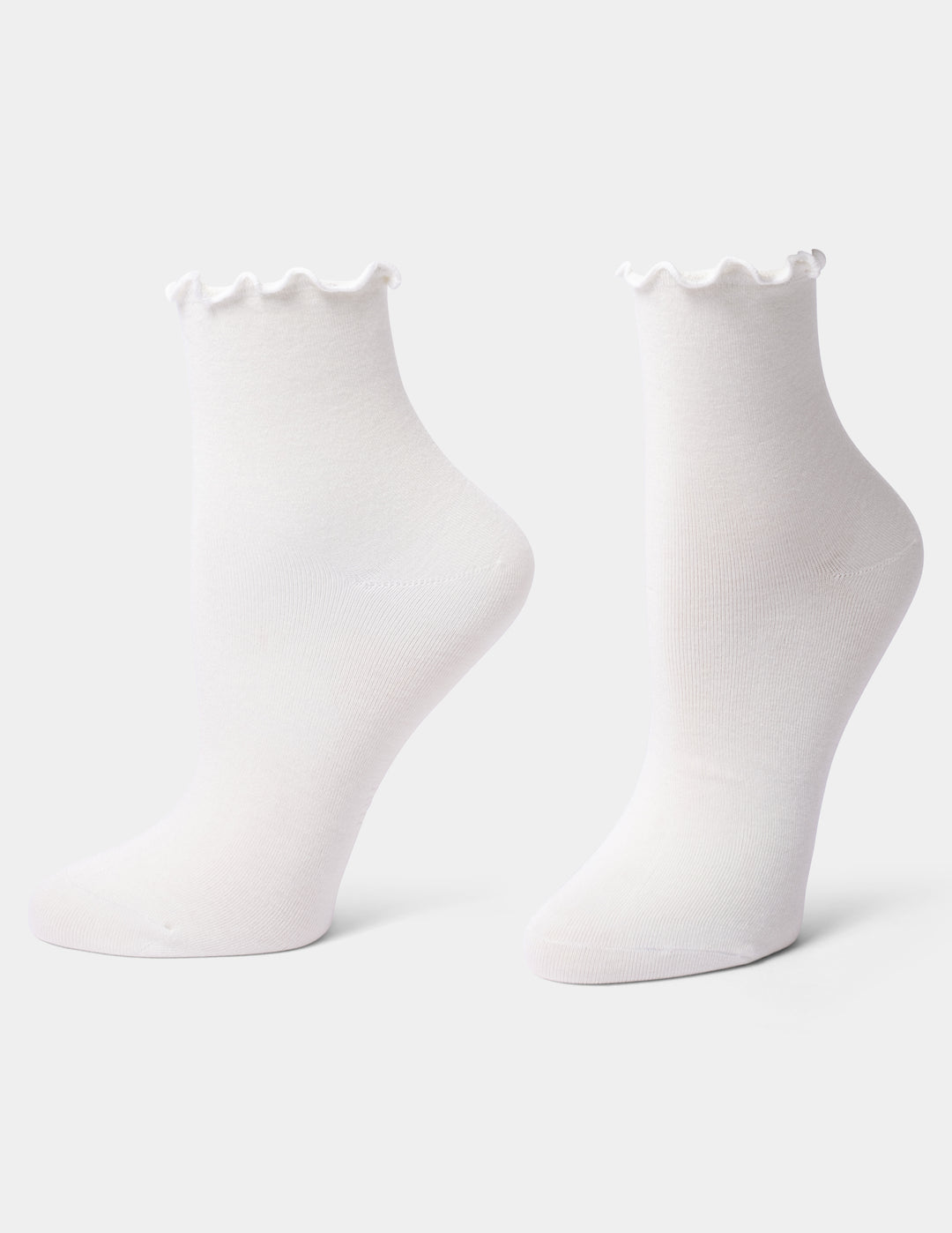 A pair of ivory ankle socks with a scalloped ruffle trim at the top, shown from the side on a light gray background.