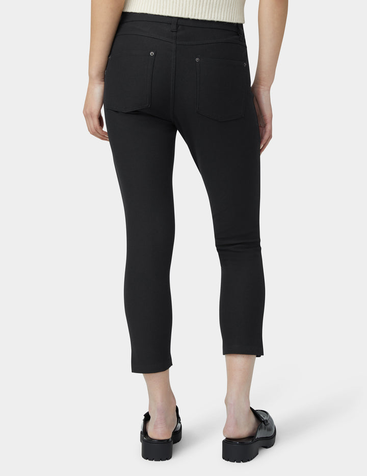 Essential Denim Mid-Rise Capri