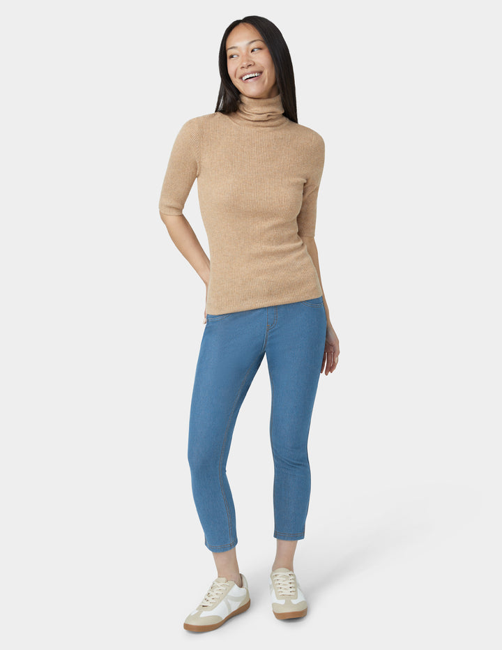 Essential Denim Mid-Rise Capri