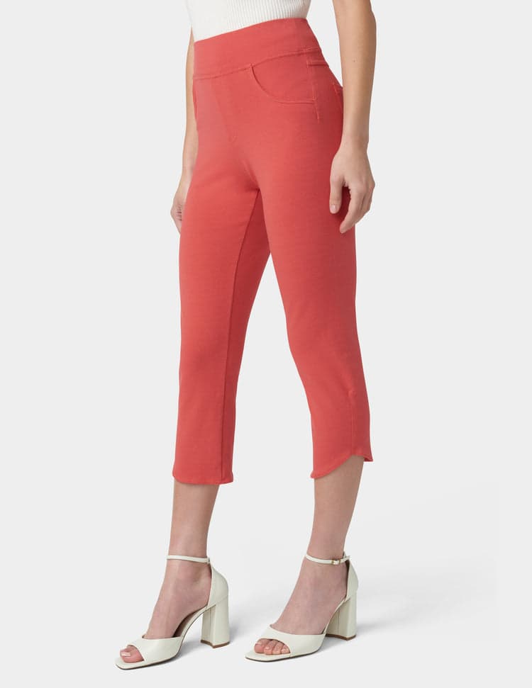 Game Changing Tulip Hem Capri