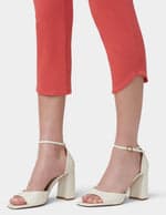 Game Changing Tulip Hem Capri