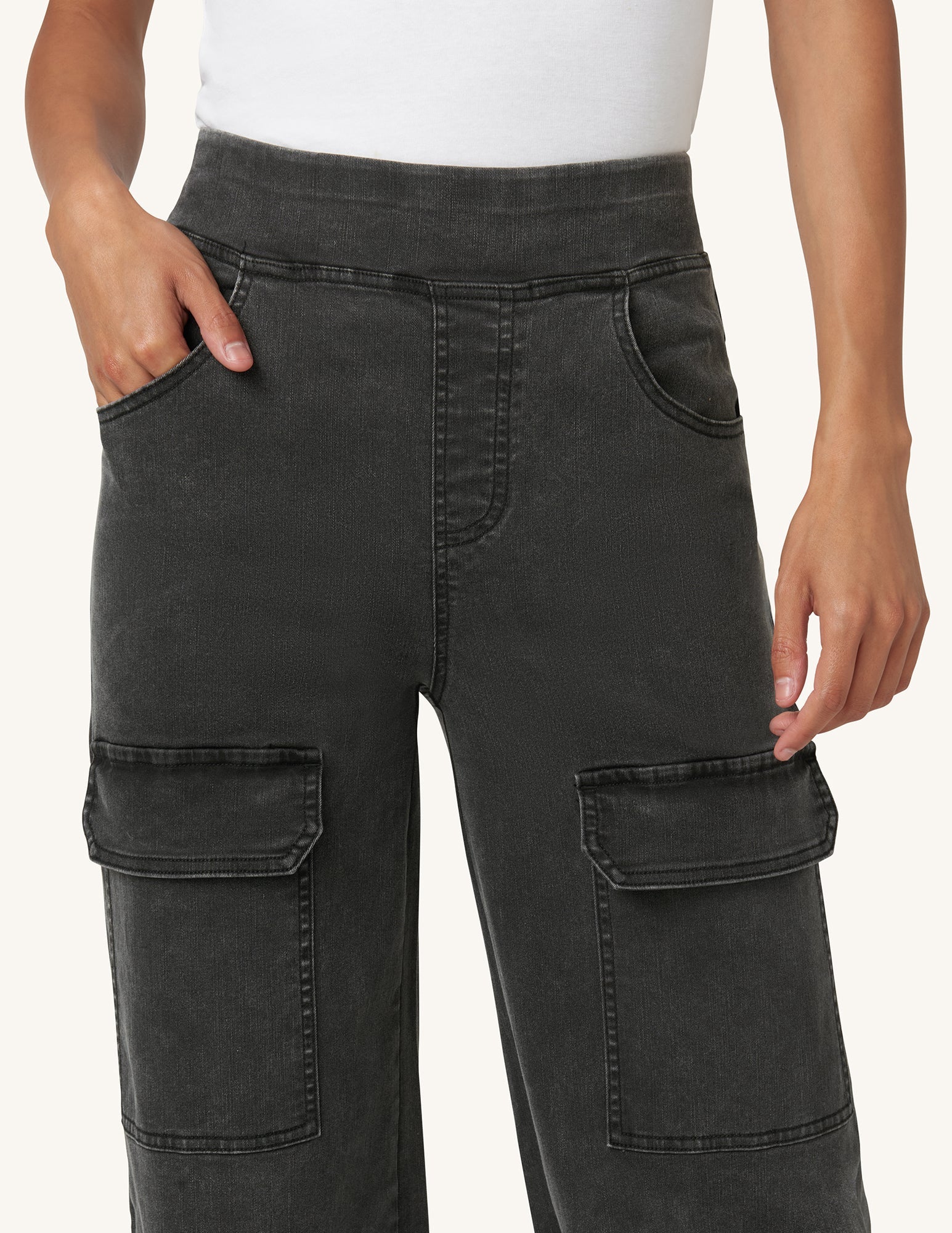 【極美品】LLERU BLACK WAX CARGO DENIM Serenede 1111 Cargo Jeans (Black Wax) 1111-W