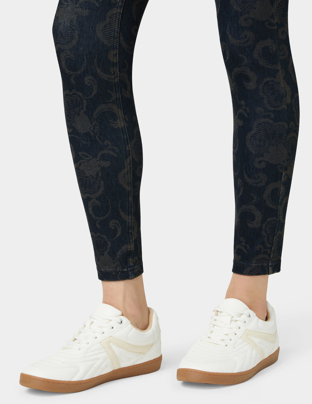 Etched Floral Denim Legging